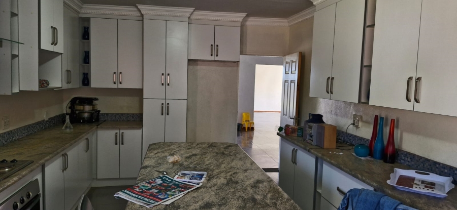 To Let 3 Bedroom Property for Rent in Pellissier Free State